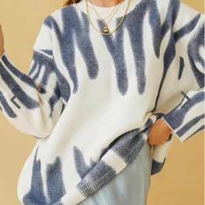 Verge girl sweater